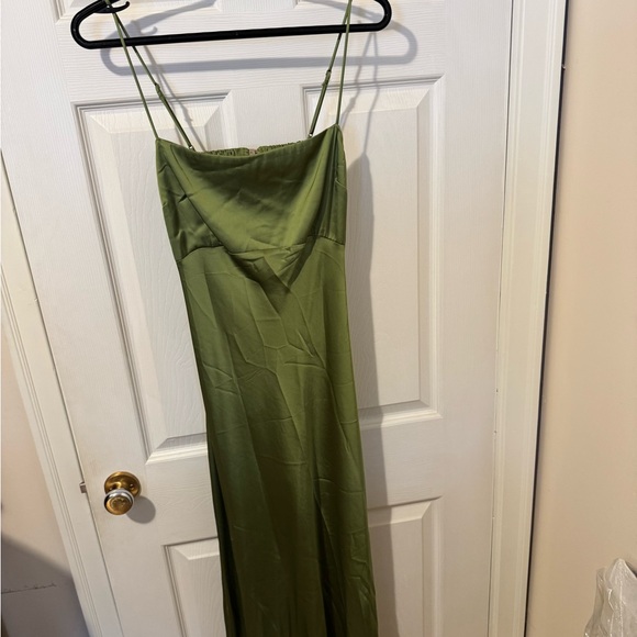 Abercrombie & Fitch Dresses & Skirts - Abercrombie & Fitch Green Maxi Dress